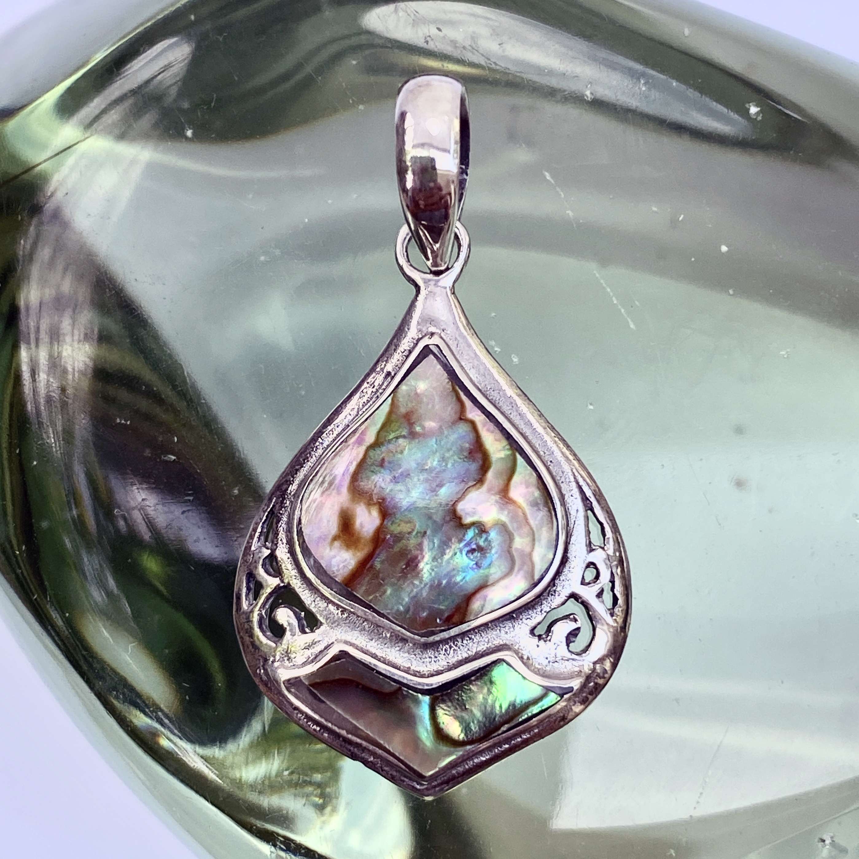 (HANDMADE 925 BALI STERLING SILVER PENDANT WITH ABALONE)